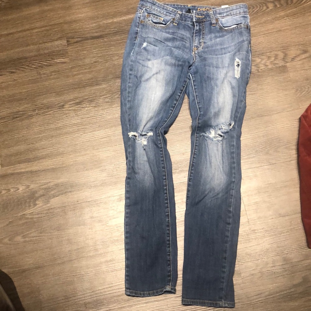 Gap distressed jeans size 26R
